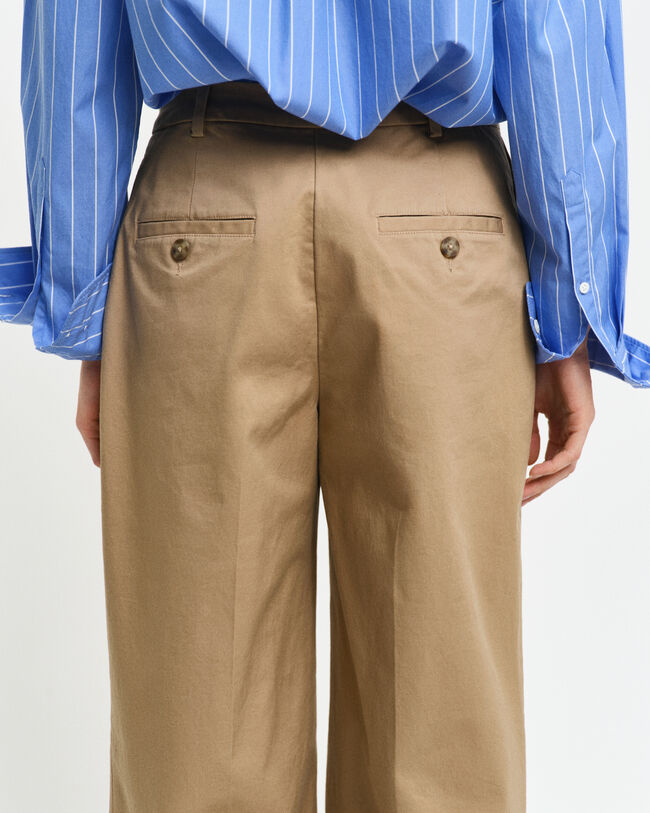 Relaxed fit bootcut chinos