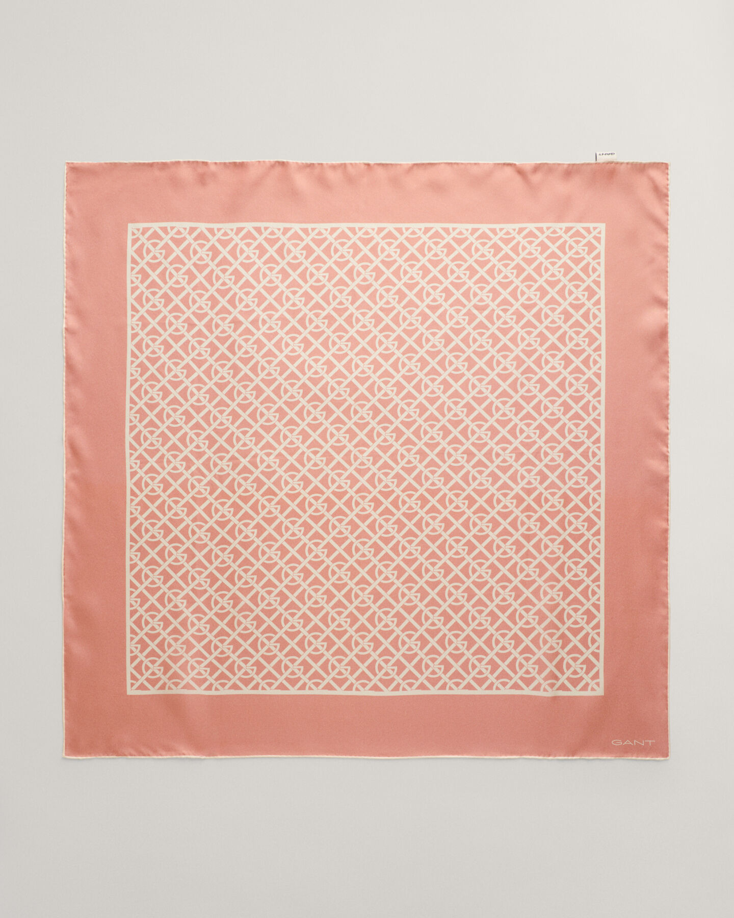 G-mönstrad sidensjal