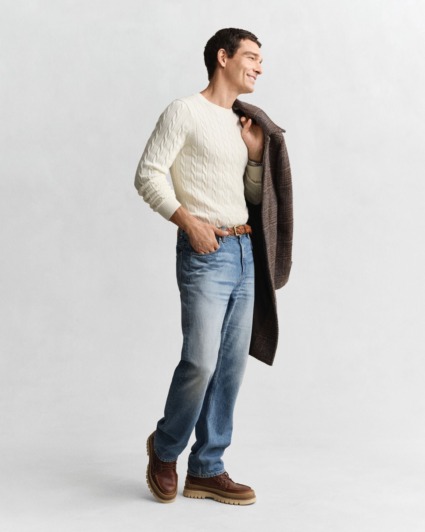 Kabelstickad bomullströja med rund hals