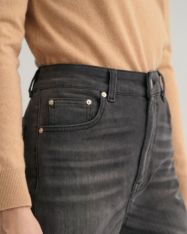 Cropped utst&auml;llda jeans