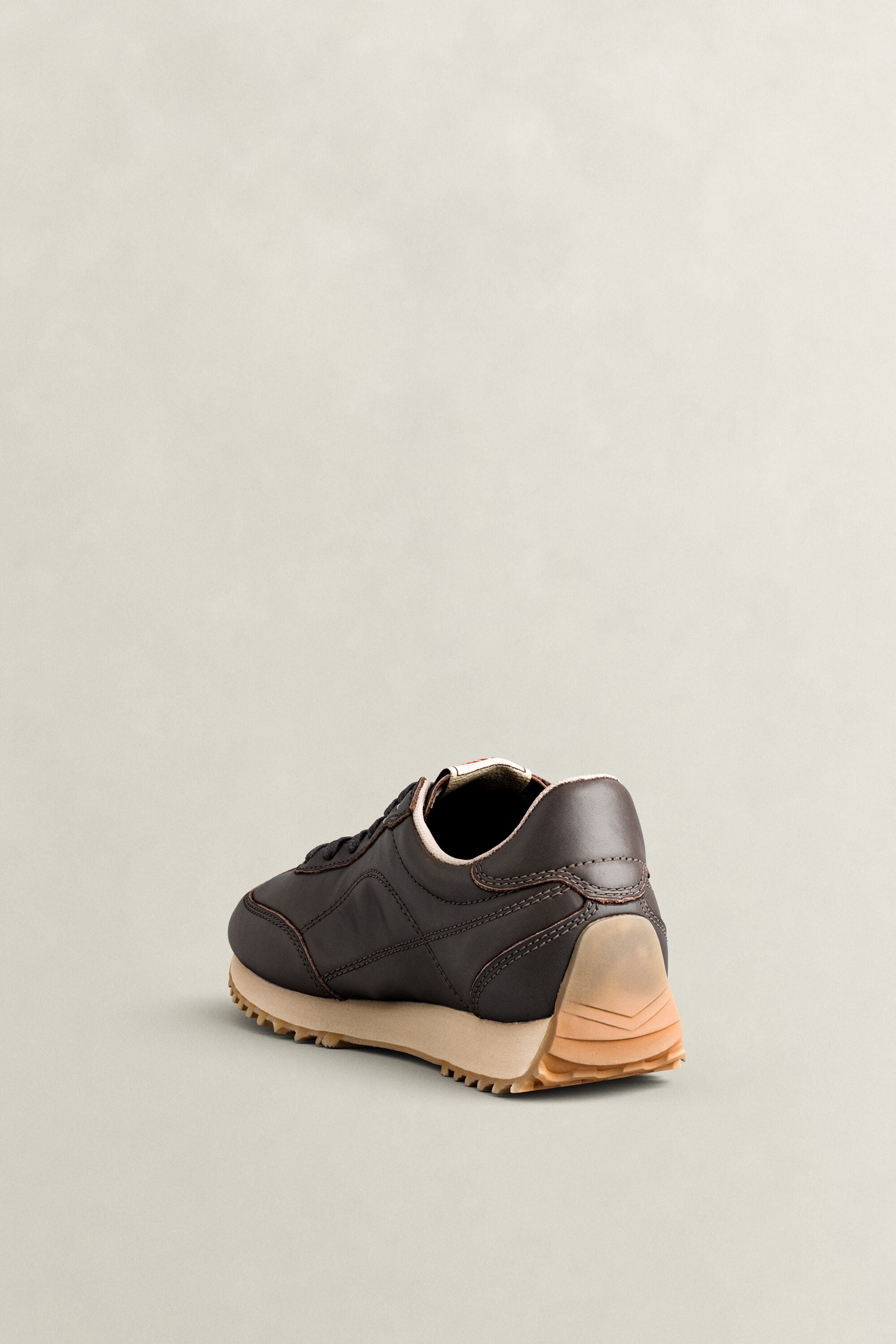 Beja sneakers i läder