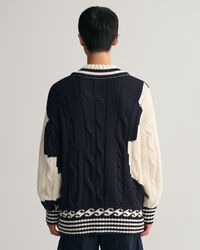 Intarsiastickad V-ringad tröja