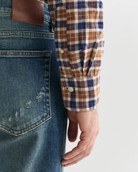 Regular fit rutig tunn twillskjorta