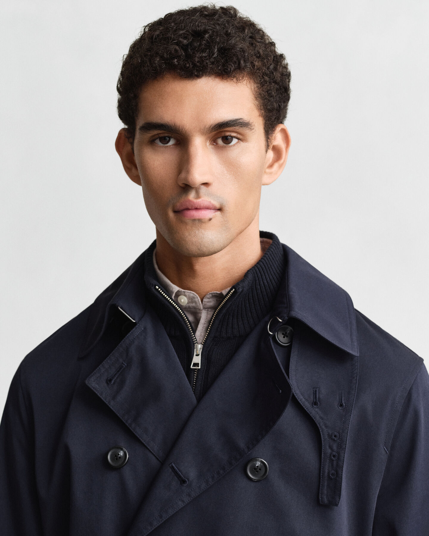 Trenchcoat i bomullsblandning