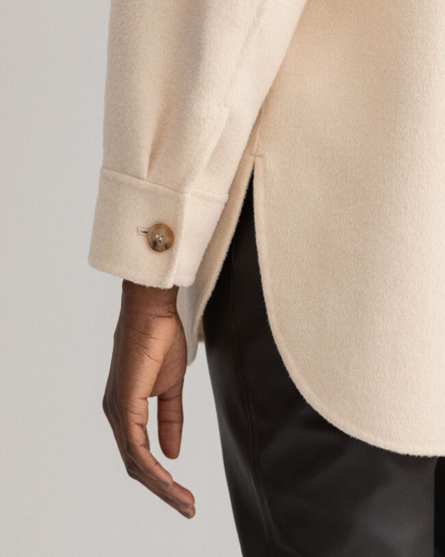 Handsydd skjortjacka