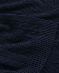 Kabelstickad yllehalsduk