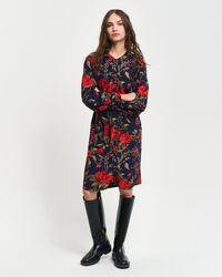 Rosenmönstrad klänning