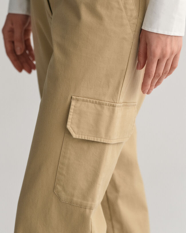 Slim fit chinos i cargostil