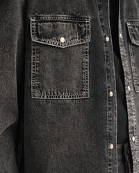 Oversized grovtv&auml;ttad denimskjorta