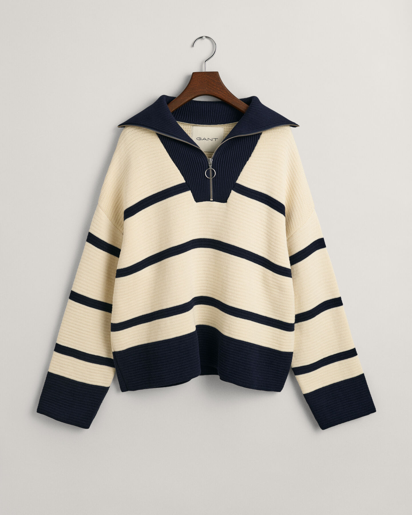 Half-zip tr&ouml;ja med marina r&auml;nder