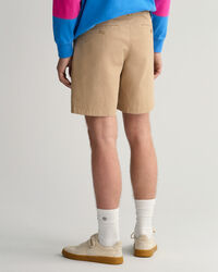 Relaxed fit shorts med veck