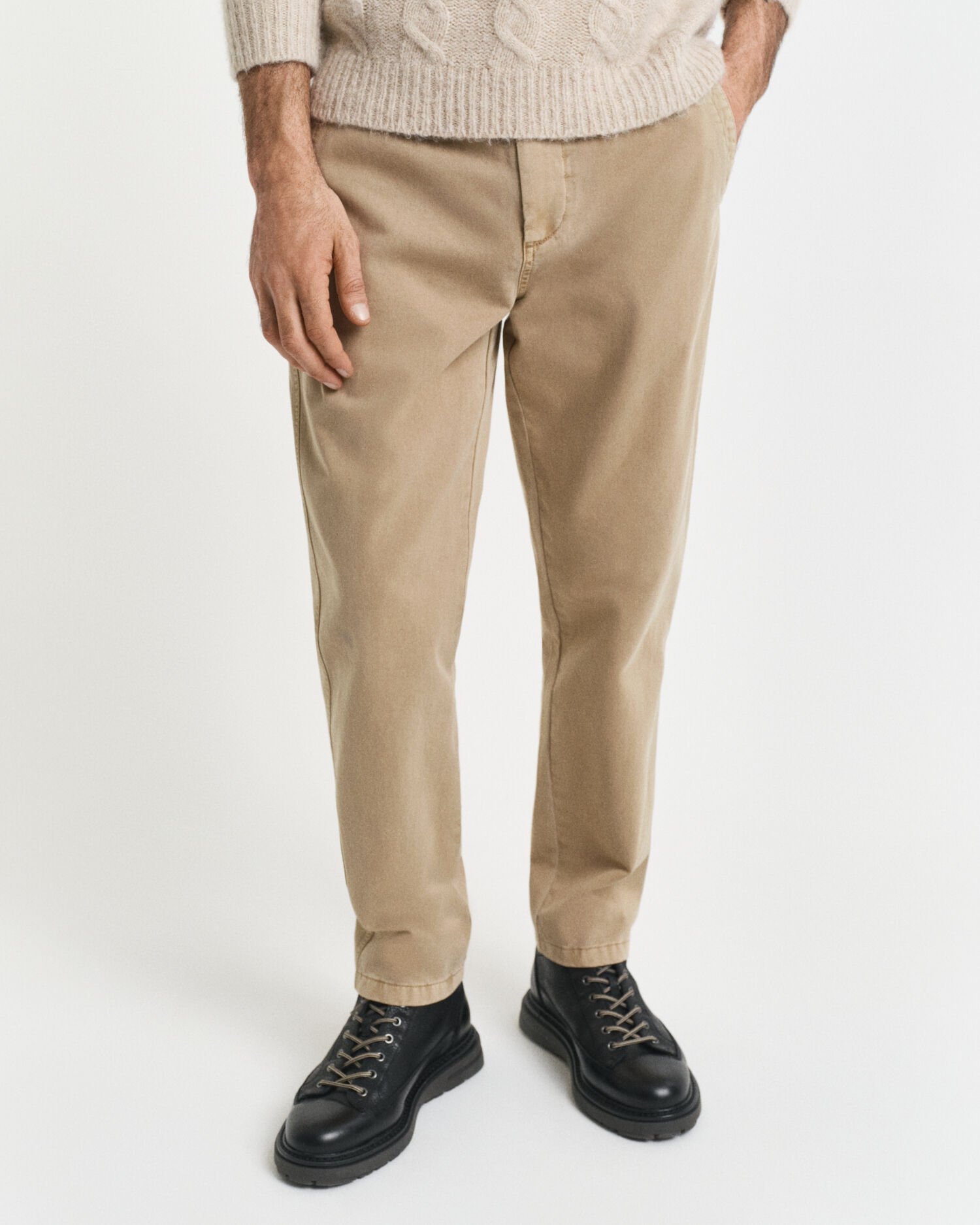 Regular fit avsmalnande chinos
