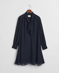 Prickig knytklänning