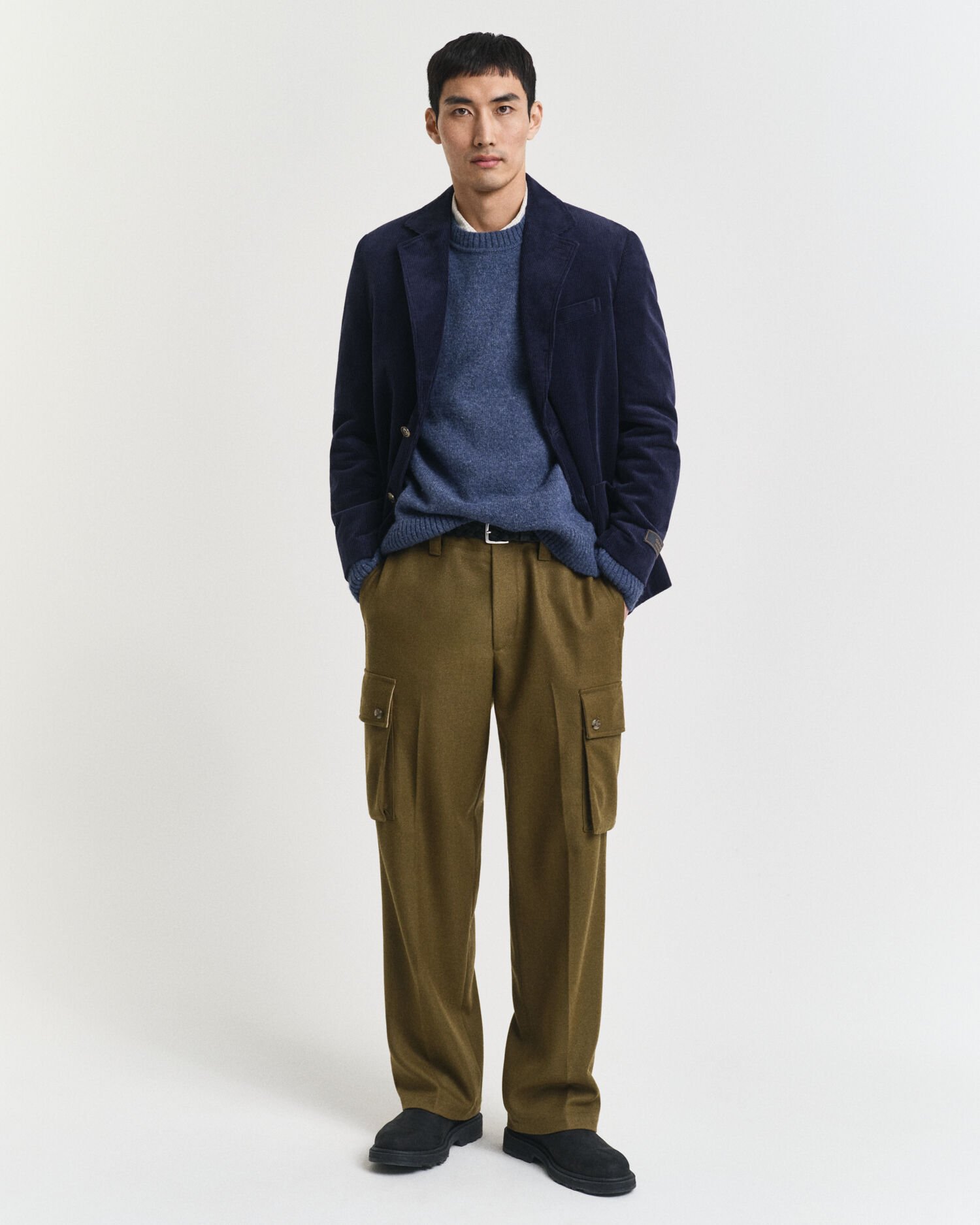 Rundhalsad tröja i skotsk ull