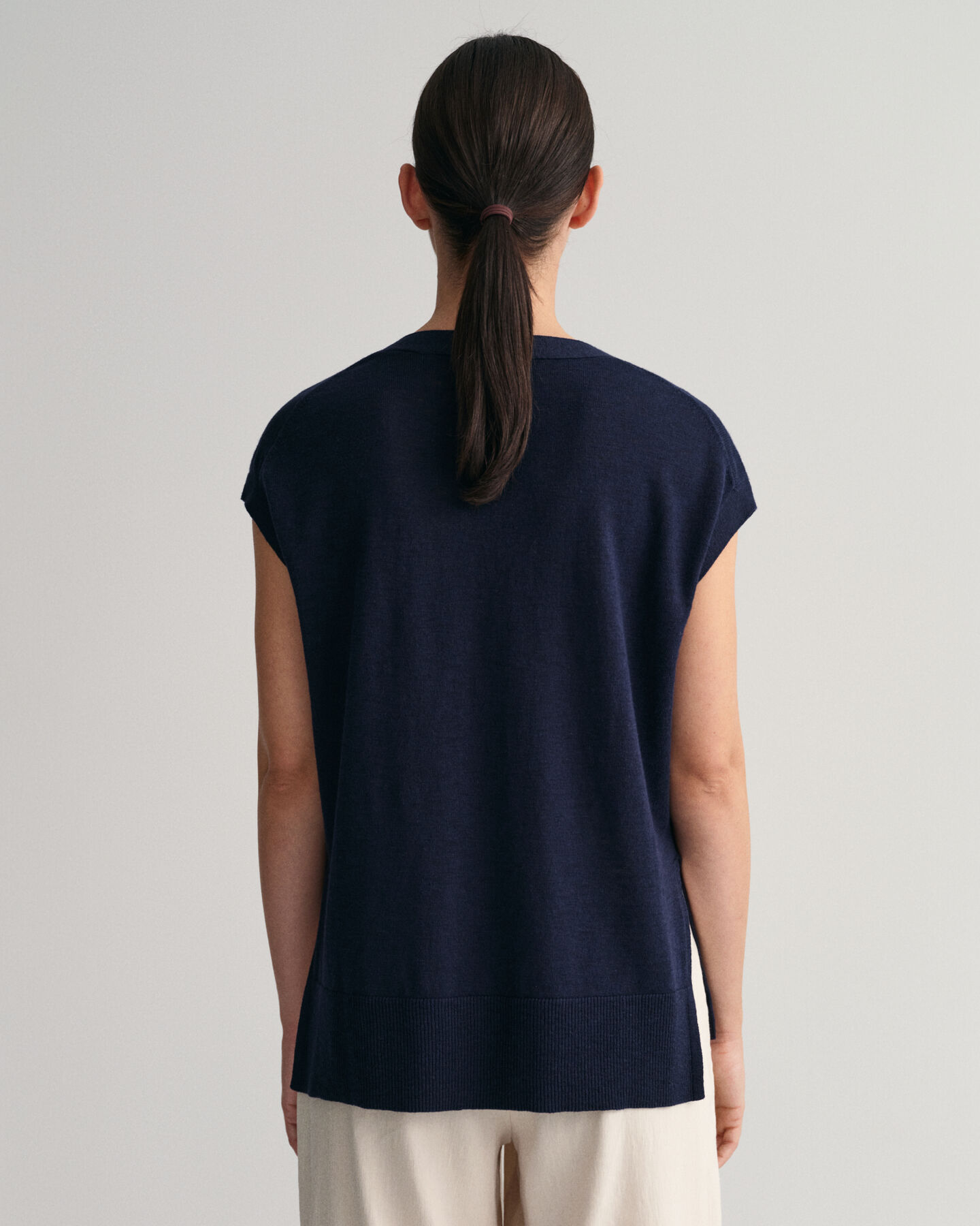 V-ringad slipover i linneblandning