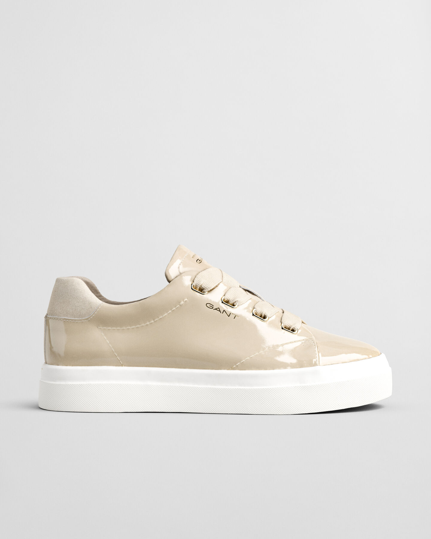 Avona sneakers i lackskinn