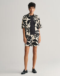 Relaxed fit palmm&ouml;nstrade dra-p&aring;-shorts