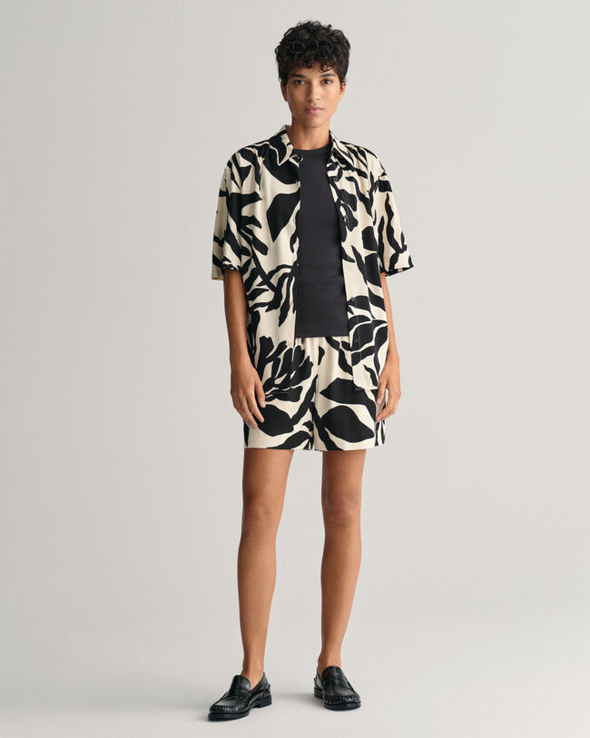 Relaxed fit palmm&ouml;nstrade dra-p&aring;-shorts