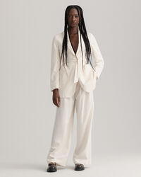 Kritstrecksrandig kavaj med bälte