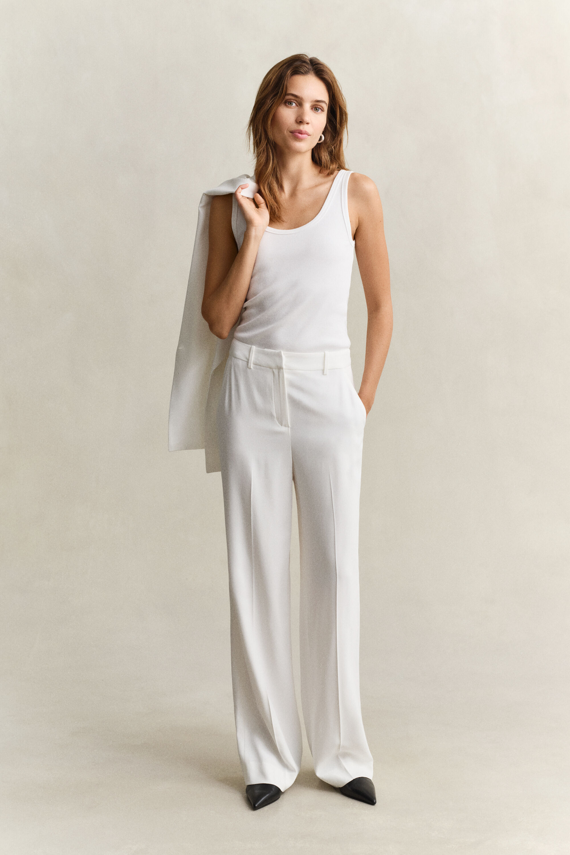 Skräddarsydda byxor i crêpe