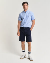 Seasonal Essential Regular fit Archive Shield chinosshorts