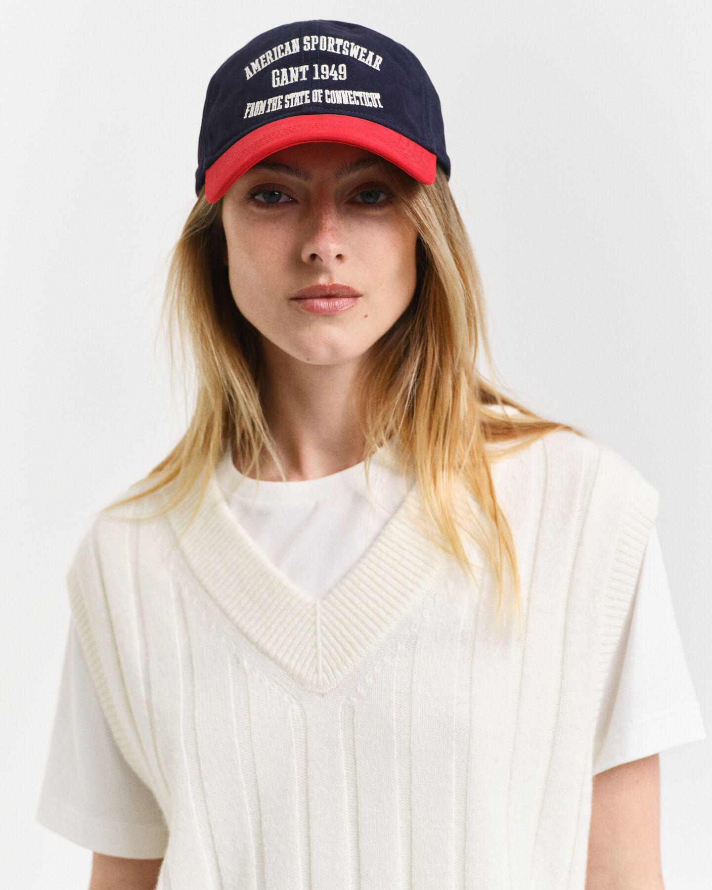 Bredribbad V-ringad slipover i ull