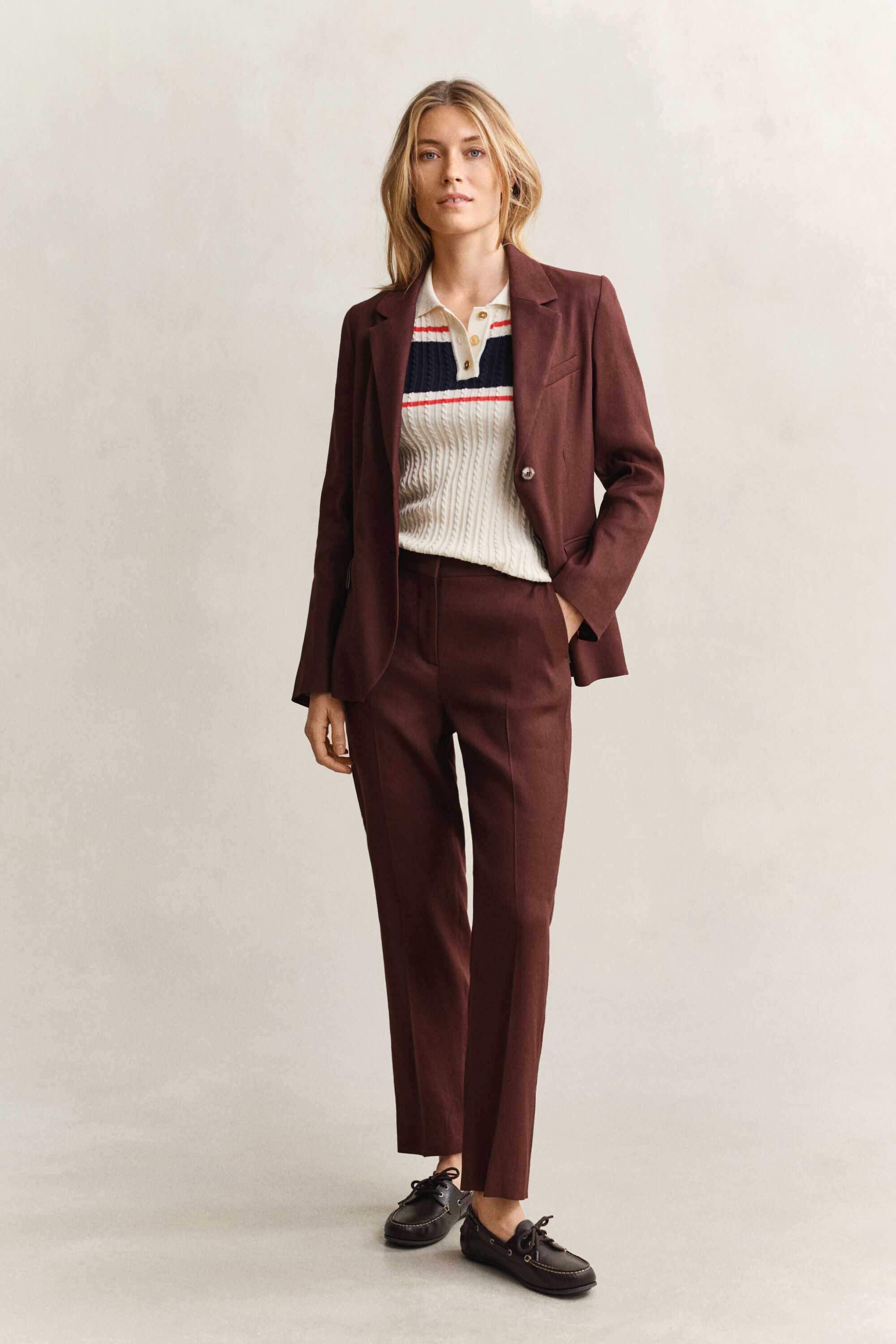 Skräddarsydda byxor i linne med stretch