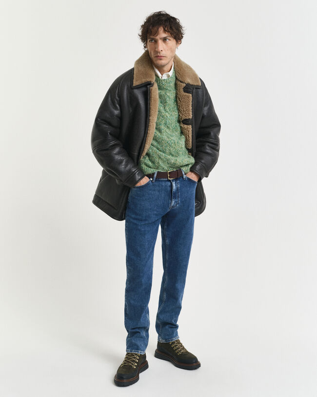 Regular fit jeans i stilren tvätt