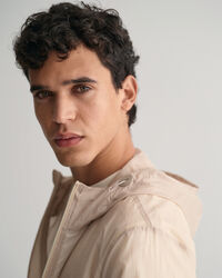 Packbar l&auml;tt vindjacka