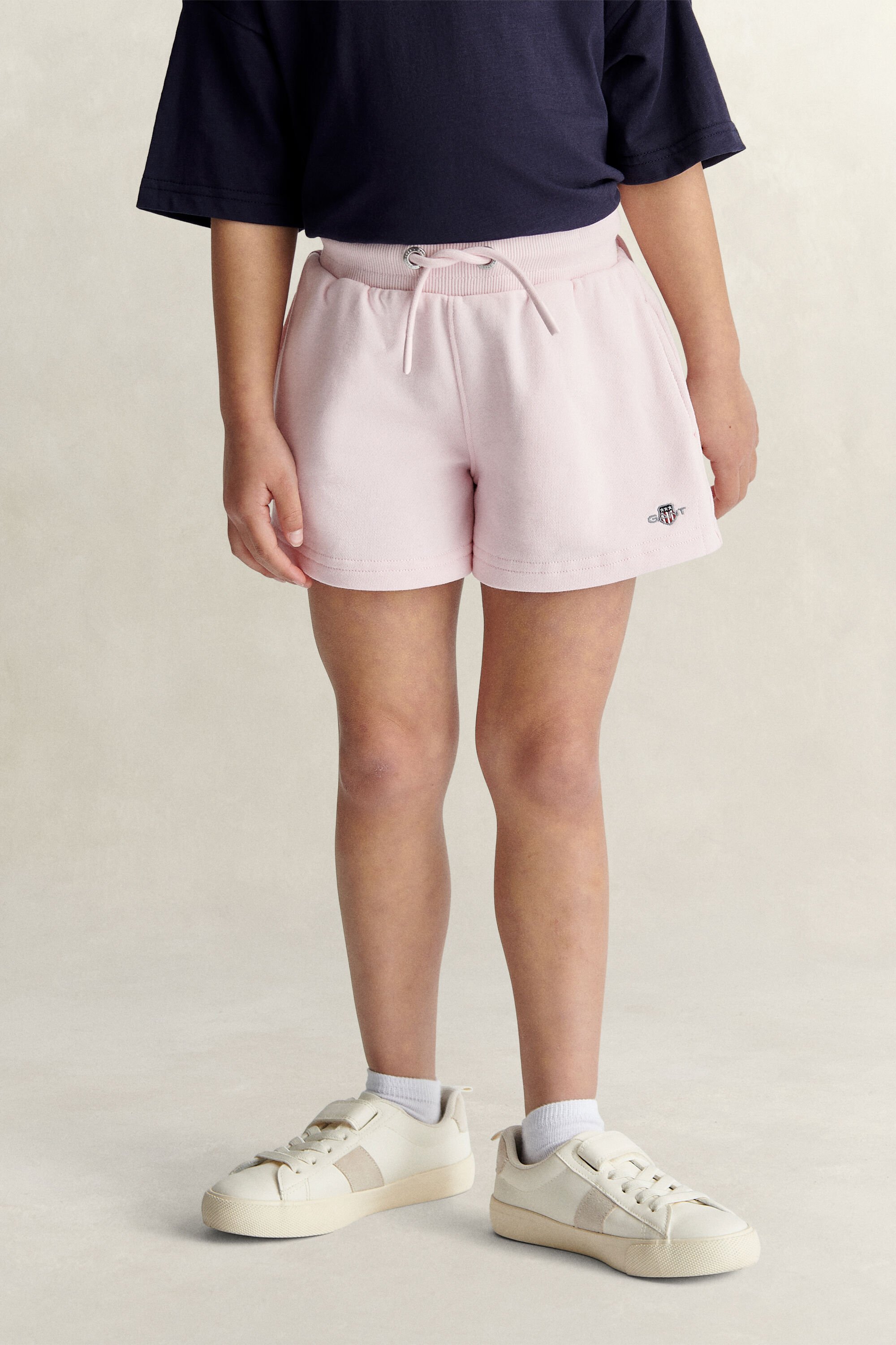 Girls sweatshorts med sköldemblem