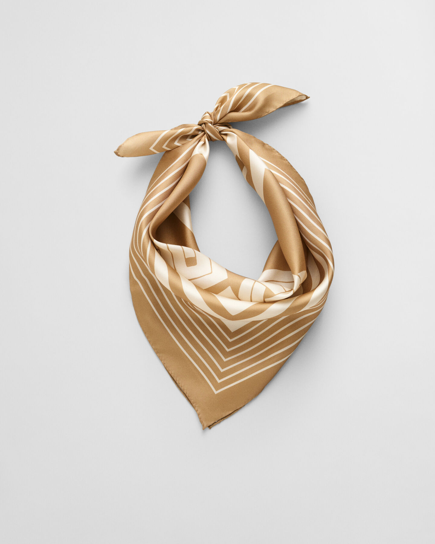 Silkessjal med monogram