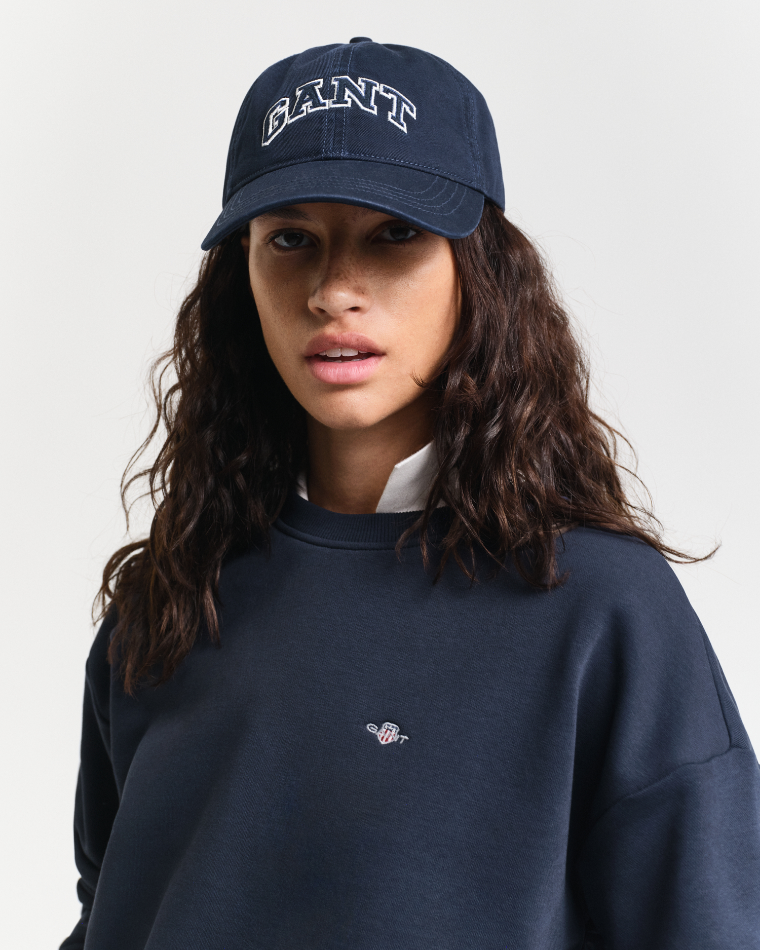 gant-arch-graphic-tv-ttad-keps-gant
