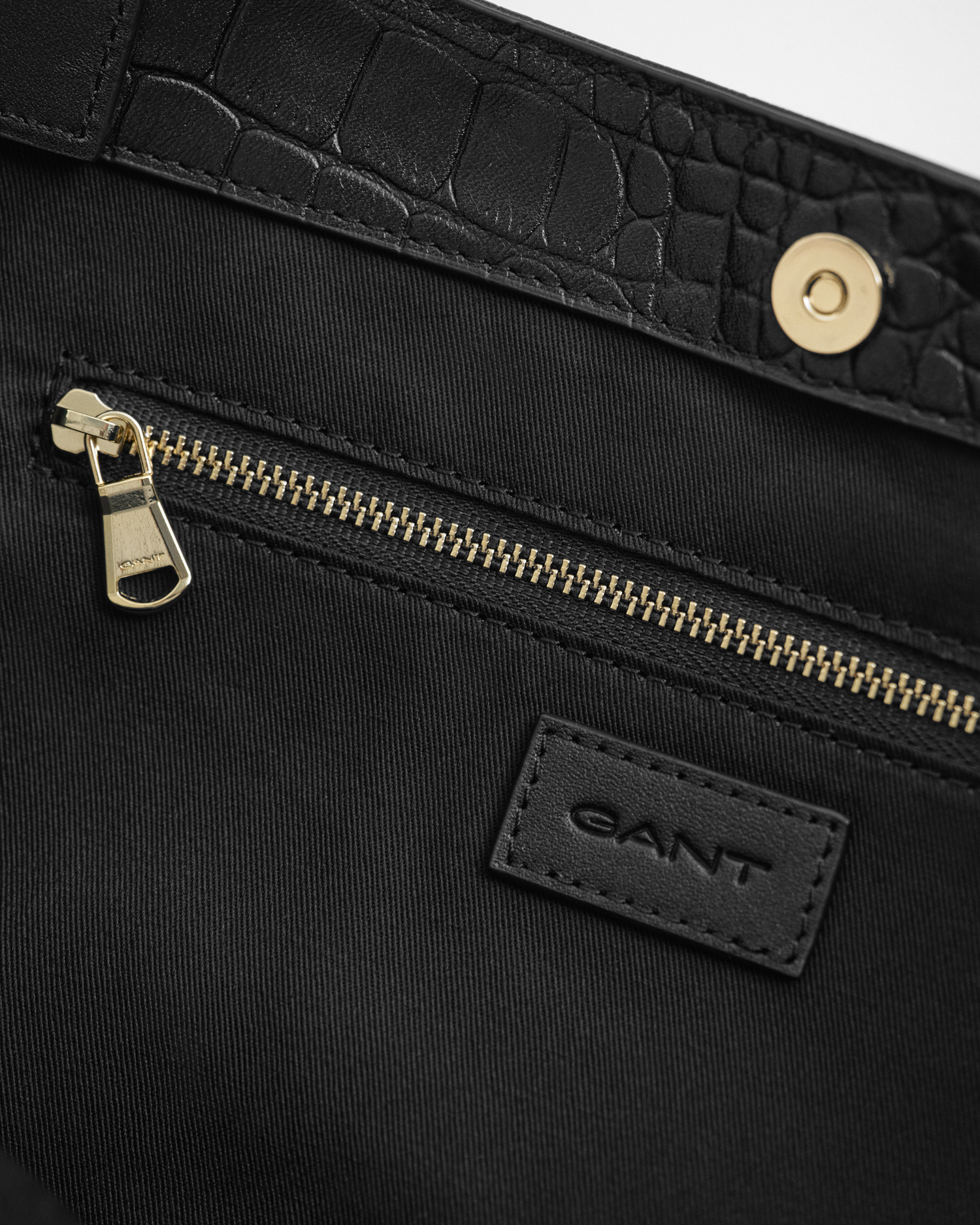 Toteväska i krokodilmönster