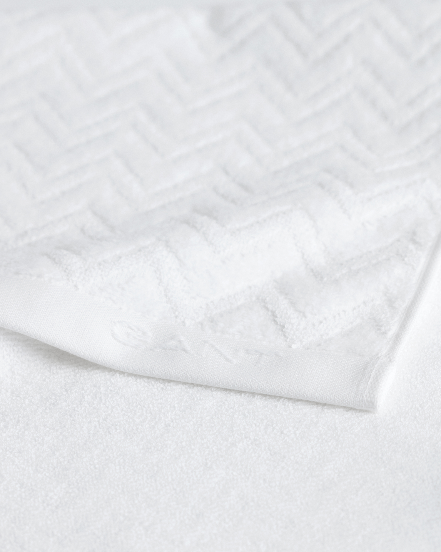 Jacquardvävd fiskbensmönstrad handduk 50 x 70