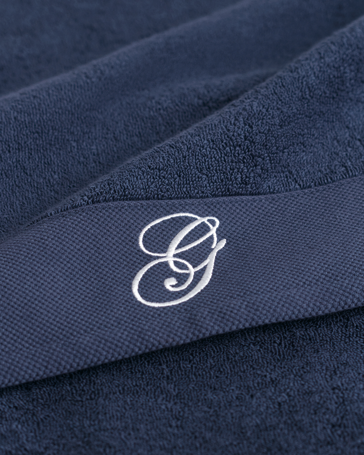 Broderad handduk 70 x 140